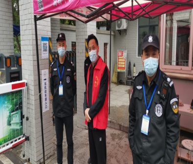 高迎斌值班.jpg