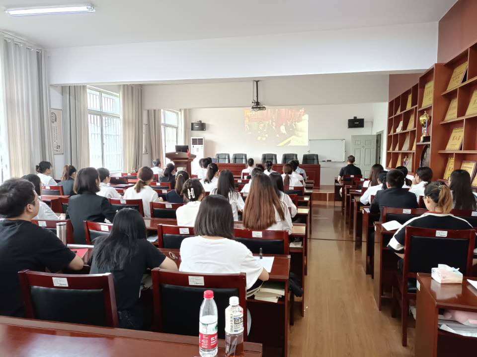 娱乐城平台8教406会议室46人收看现场2.jpg